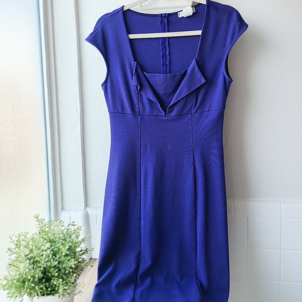 Midi Klaxon dress.